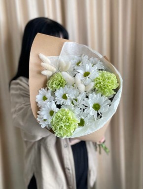 Букет из хризантемы-ромашки