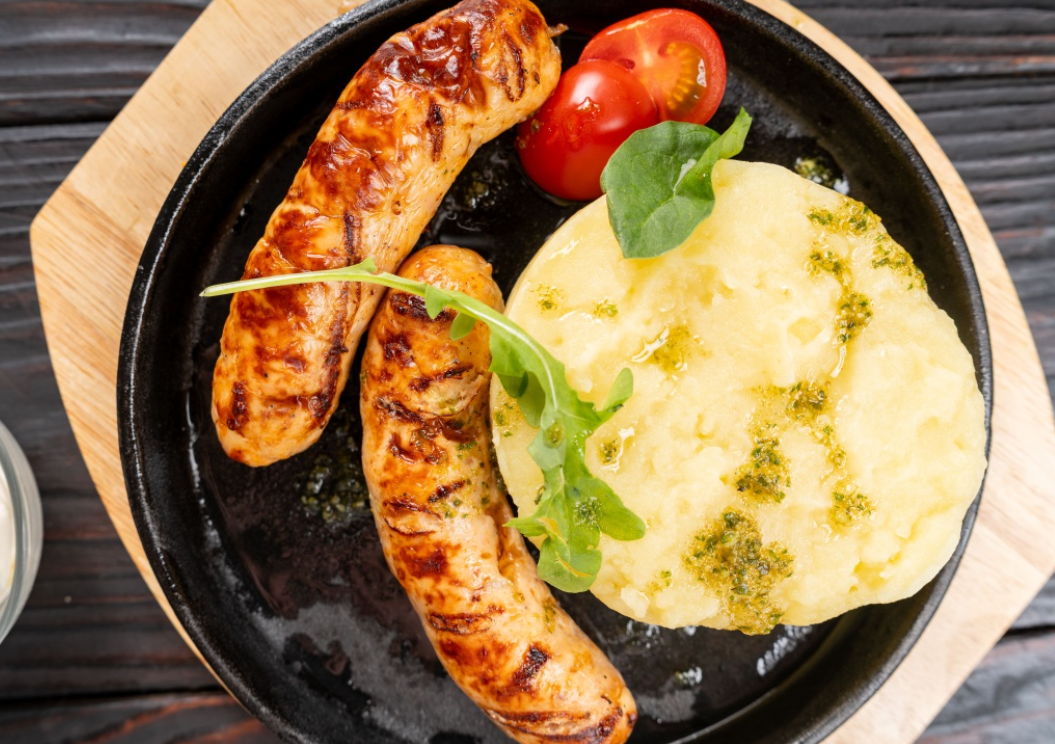 Фирменные колбаски из курицы