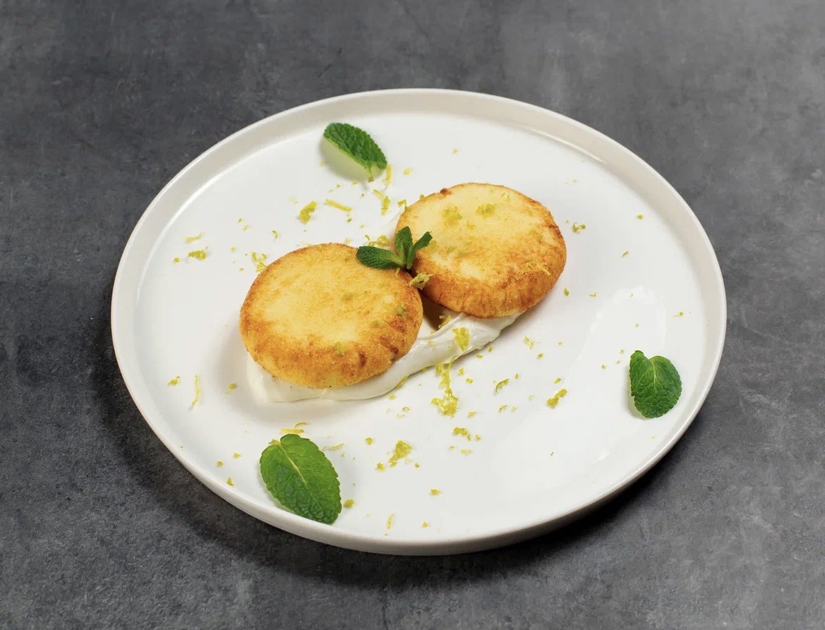 Сырники с творожным муссом 