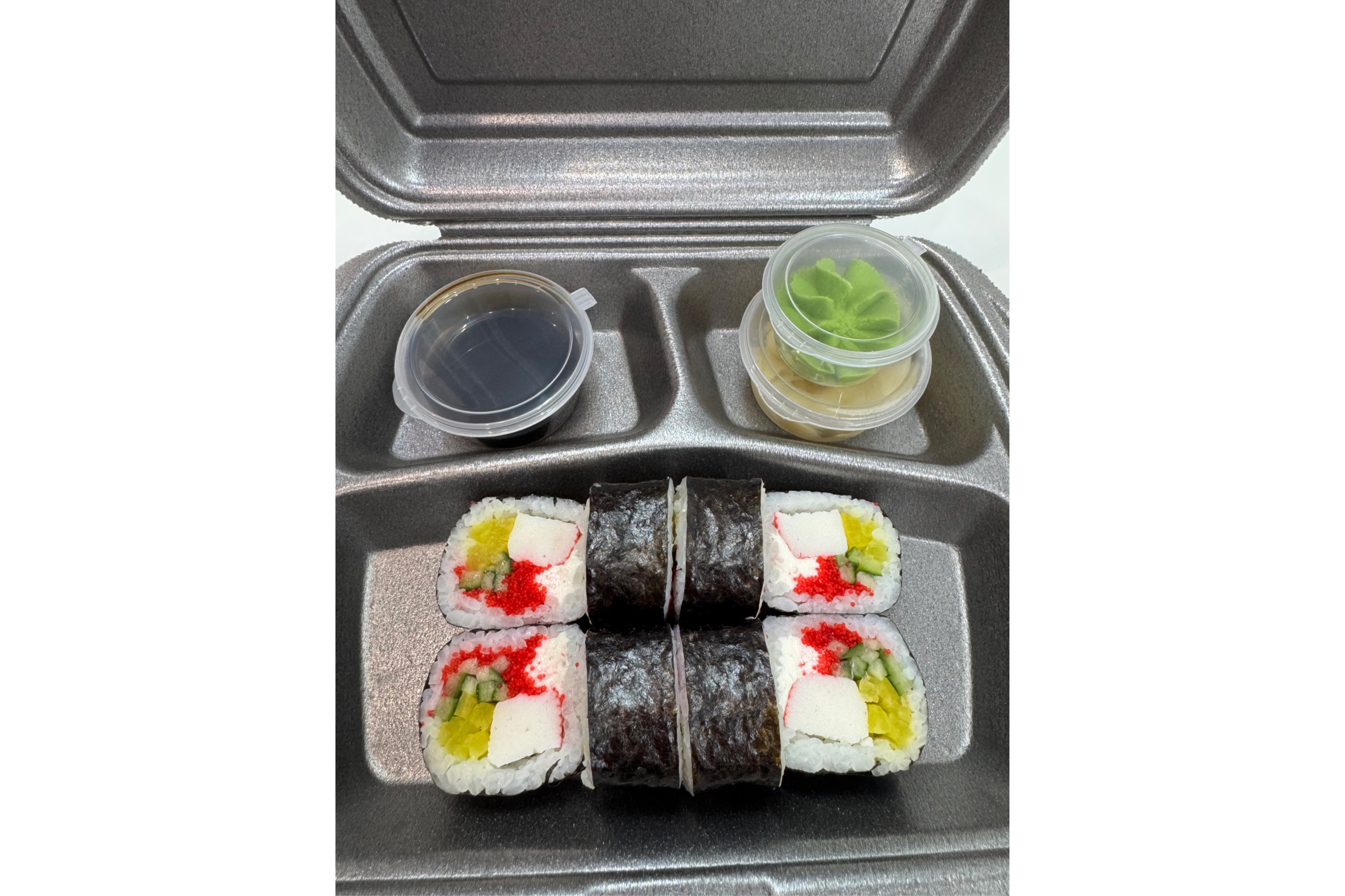 Калифорния маки с лососем терияки