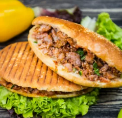 Шаурма в хлебе с курицей