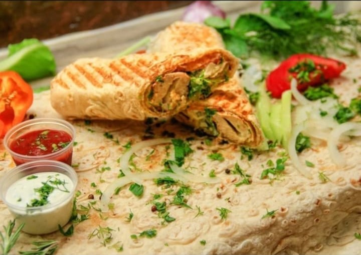 Шаурма королевская с куринным кебабом