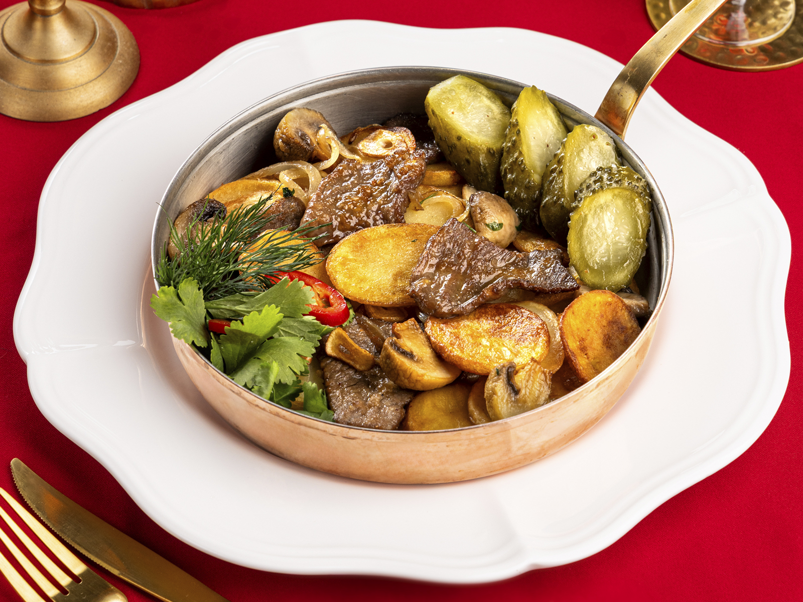 Жареная картошка с телятиной