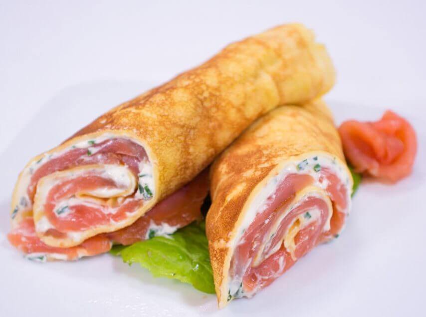 Блины с форелью и творожным сыром 2шт