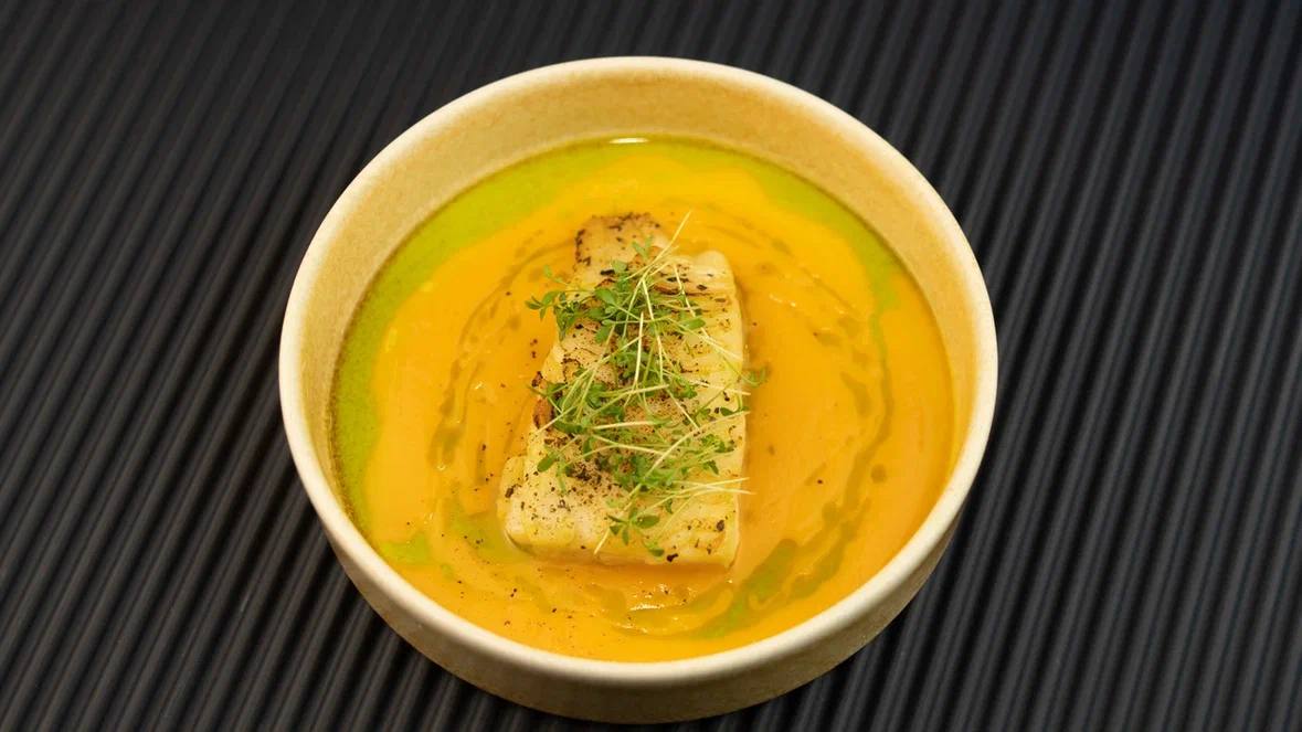 Палтус, крем из моркови и апельсина