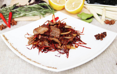 Говядина с перцем-соломкой