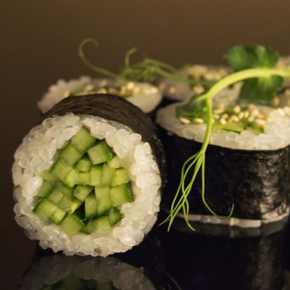 Маки с огурцом