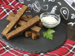 Гренки из бородинского хлеба