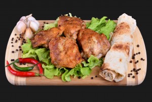 Шашлык из куриных бедрышек 200 гр.