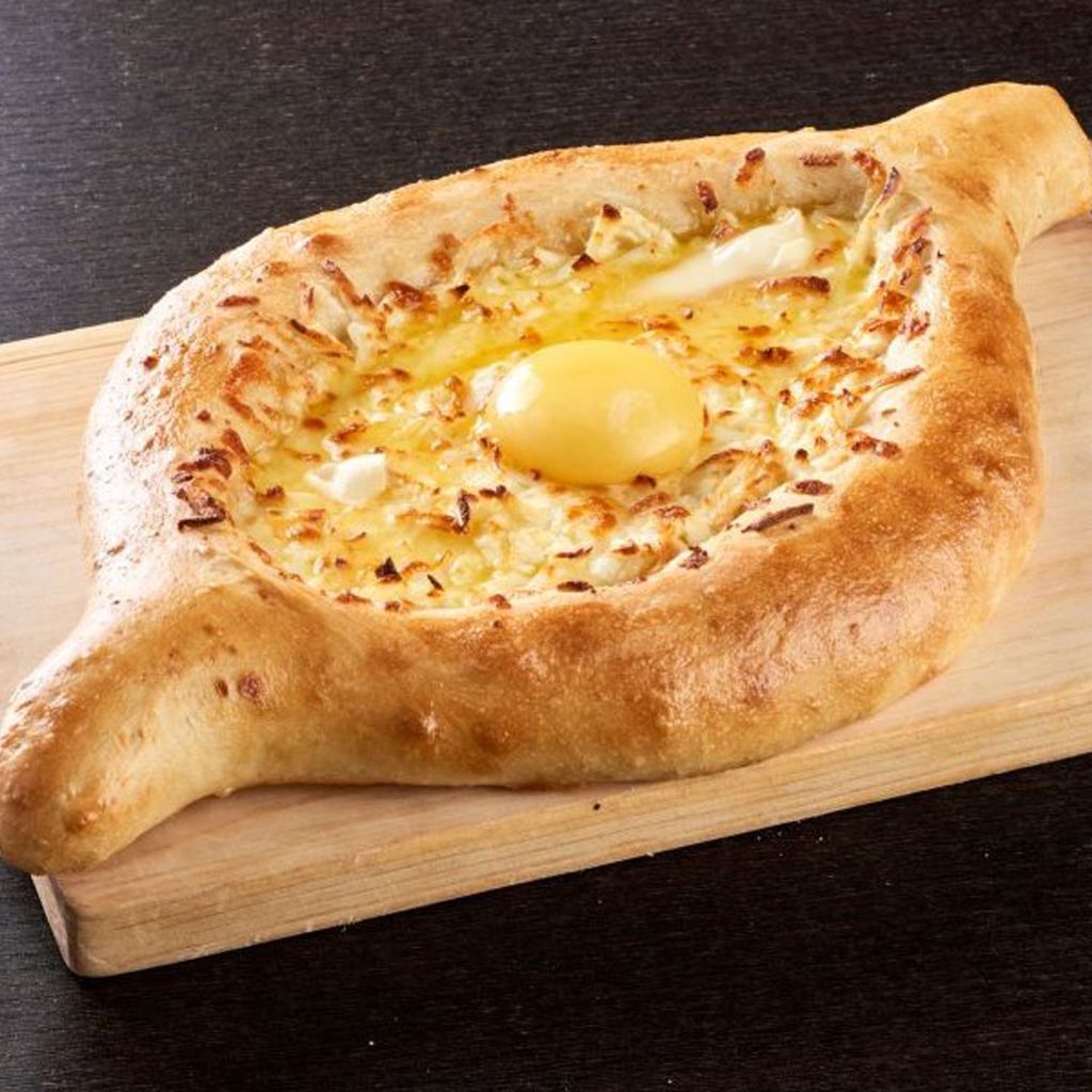 Хачапури по-аджарски