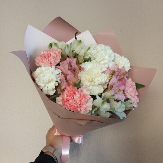 Букет "Нежная идиллия" из диантусов и альстромерий