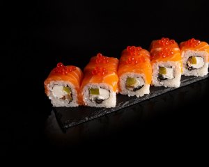 Ролл Сяке Икура