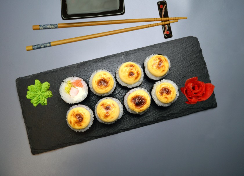 Запеченный ролл Тобо