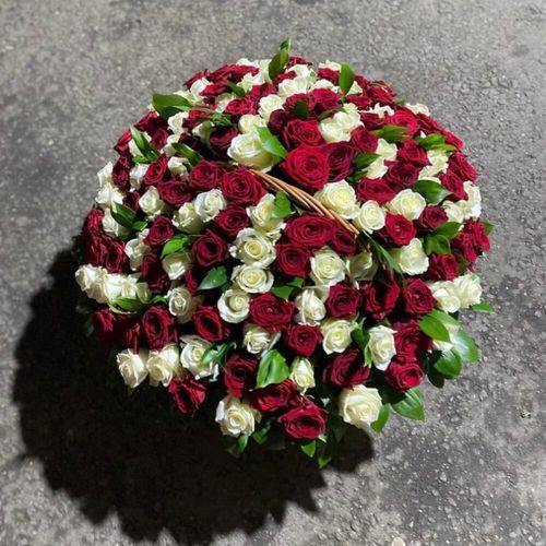 101 Роза в корзине