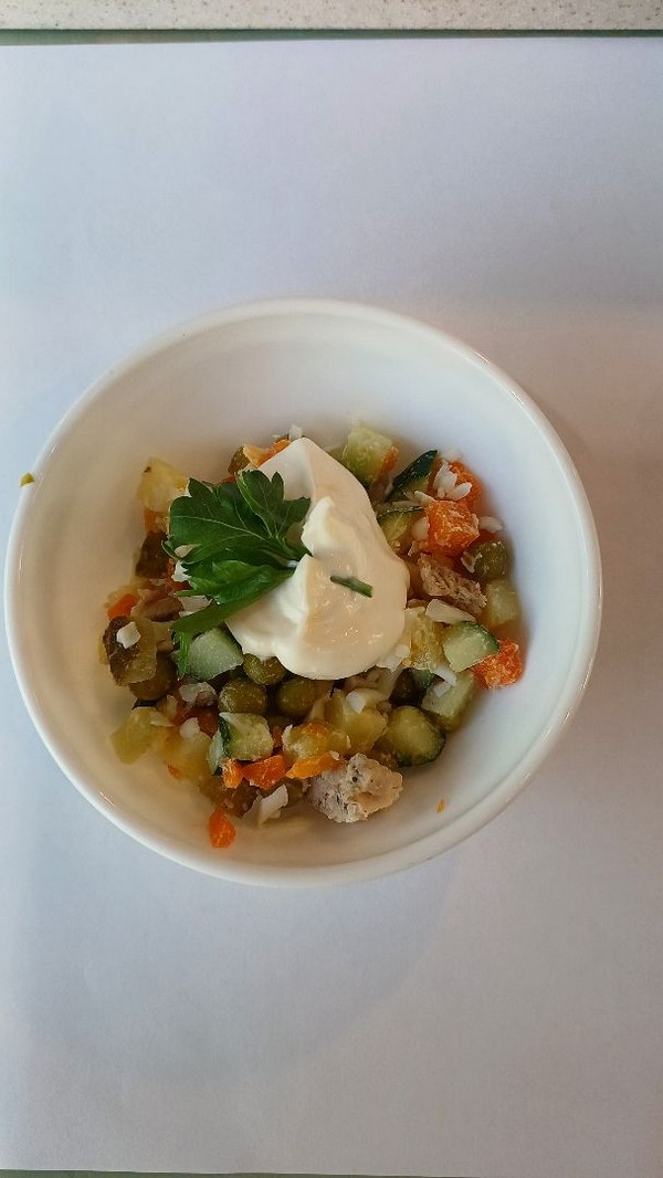 Оливье с курицей