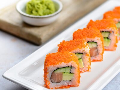 Калифорния с лососем