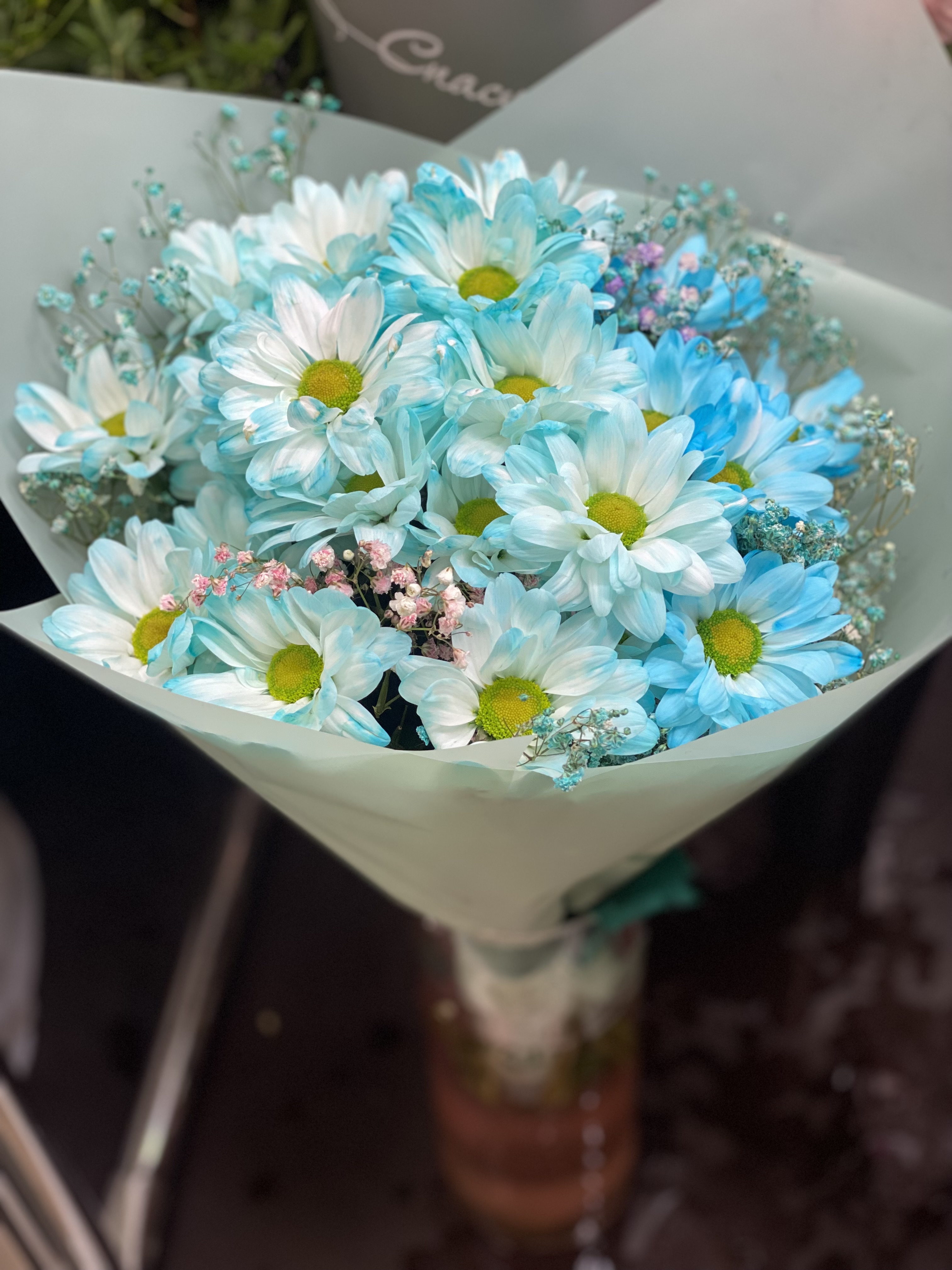 Букет из хризантем голубая лагуна 