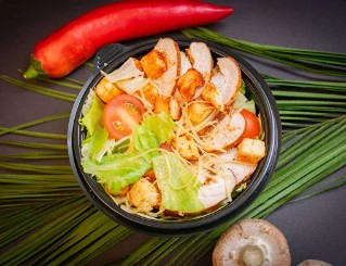 Цезарь с курицей