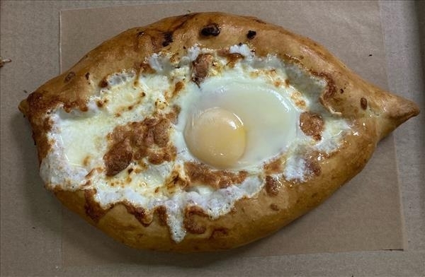 Хачапури по-аджарски