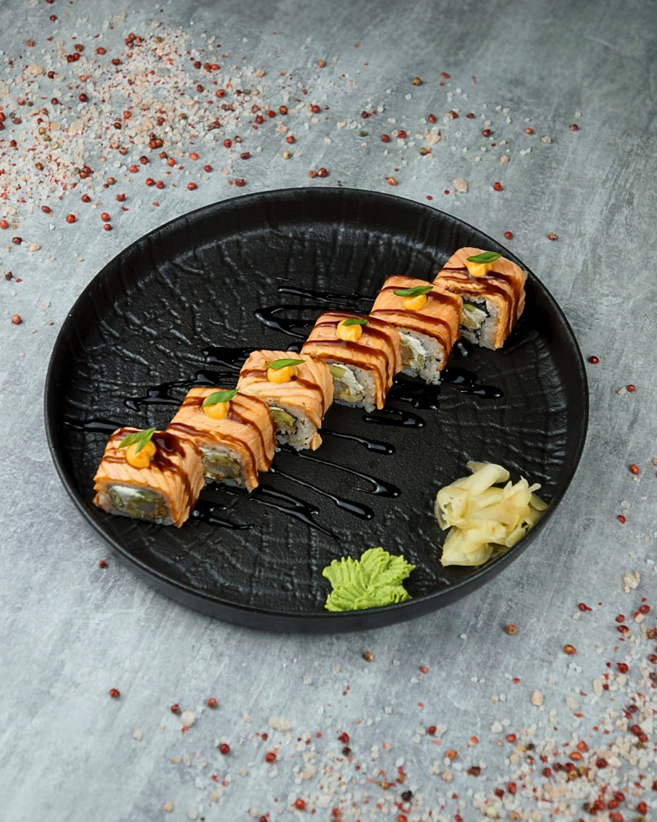 *Ролл  с креветкой темпура