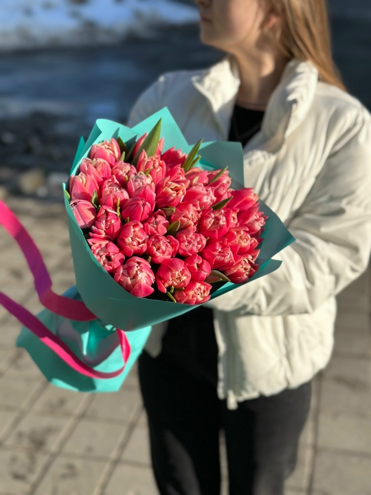 Пионовидные тюльпаны в упаковке 35 штук