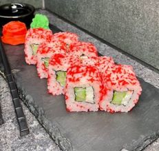 Калифорния с крабом в икре 