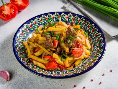 Говядина с картошка фри