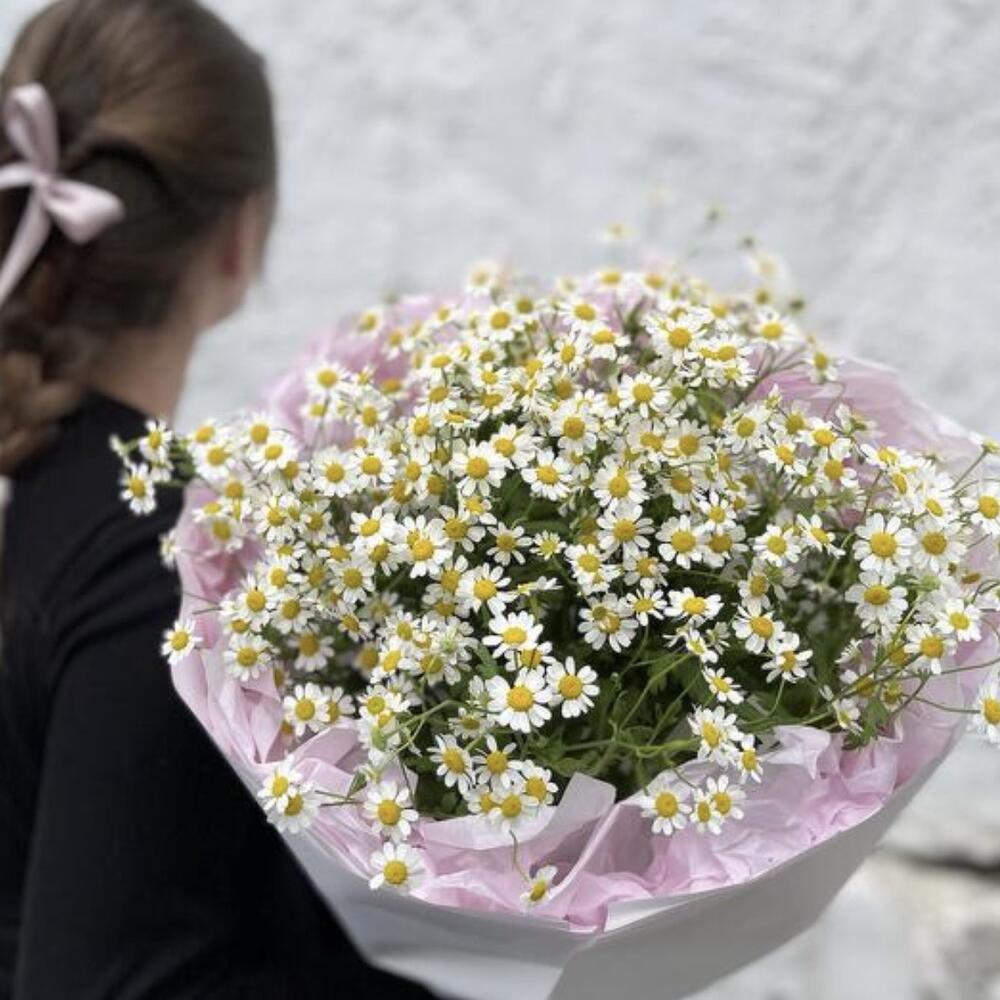 Букет из 5 кустовых ромашек