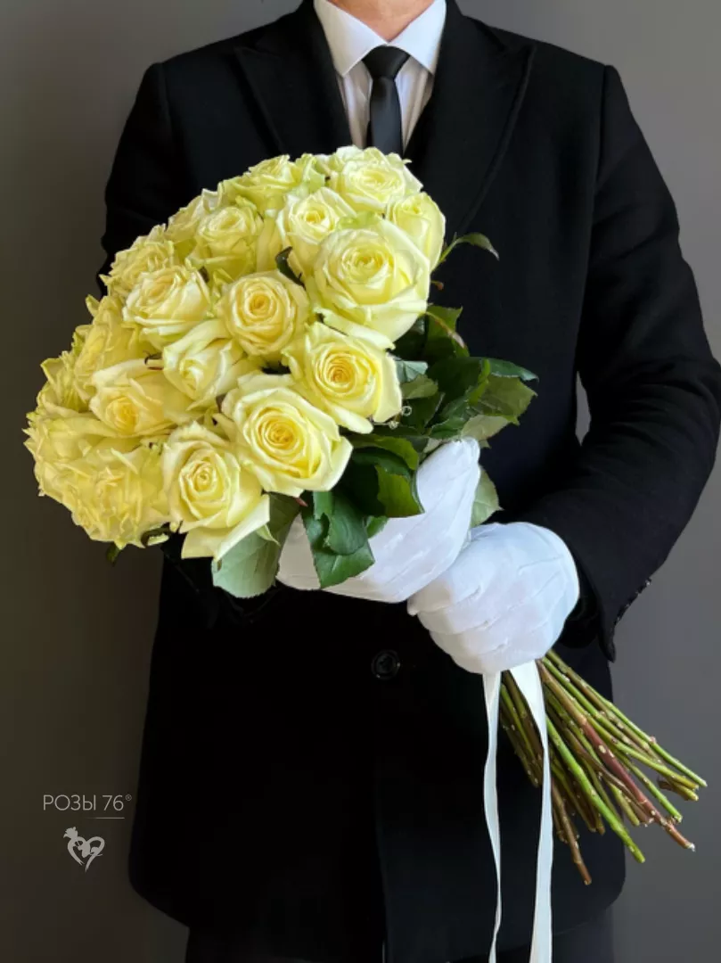 Белые розы