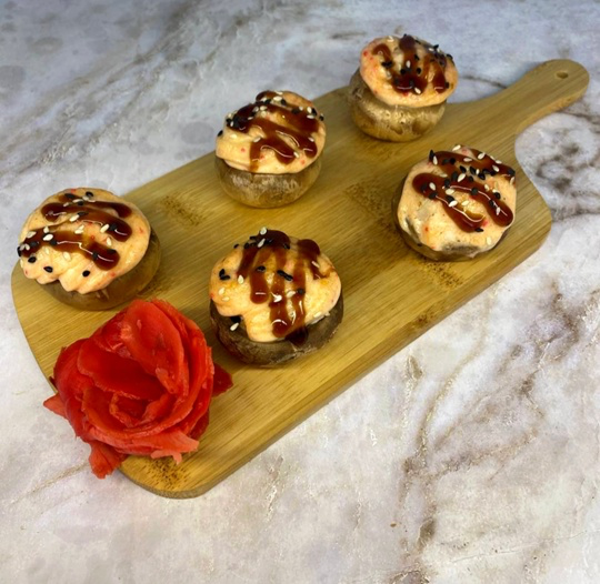 Запеченные шампиньоны с курицей