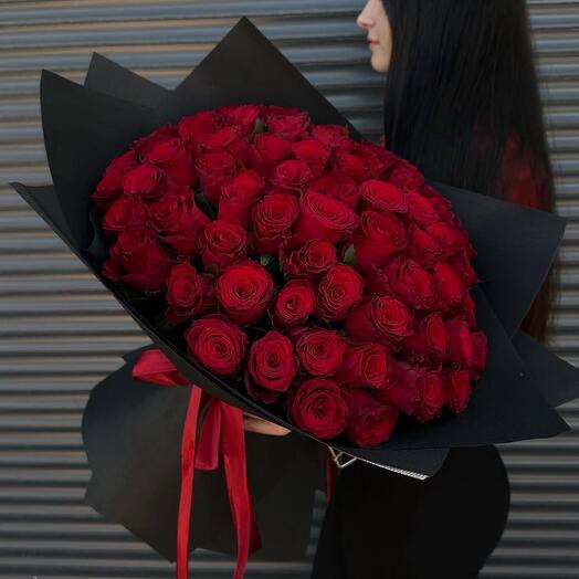 51 Роза красная крупный бутон