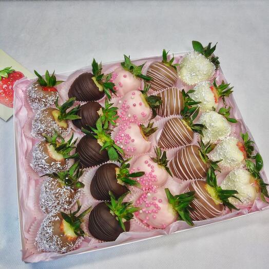 Клубника в шоколаде, набор 25шт 25-60