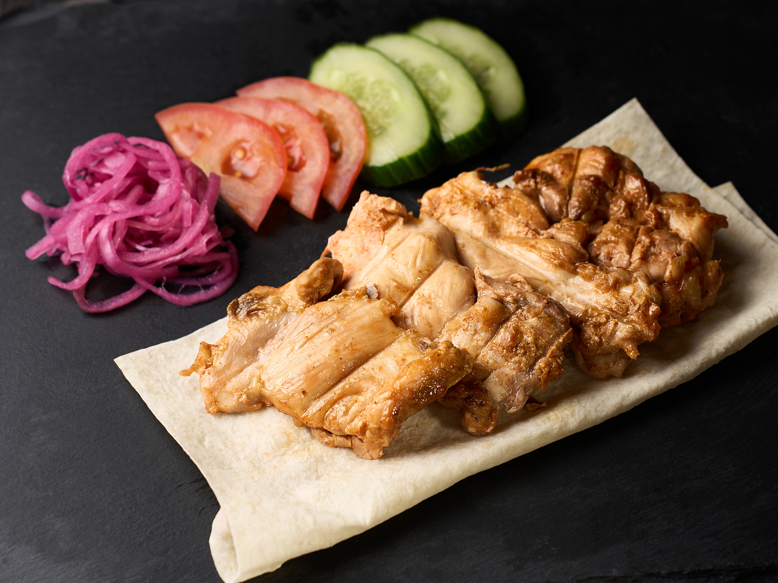Шашлык из бедра курицы ( 200 гр )