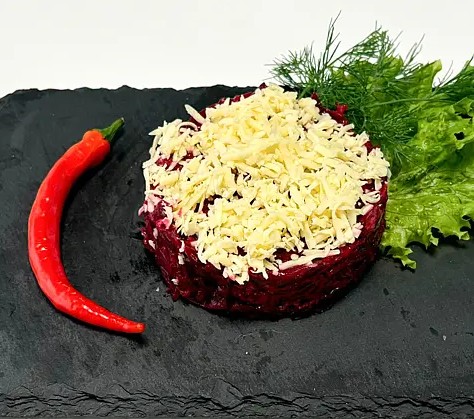 Салат из свеклы с чеснок. и сыром