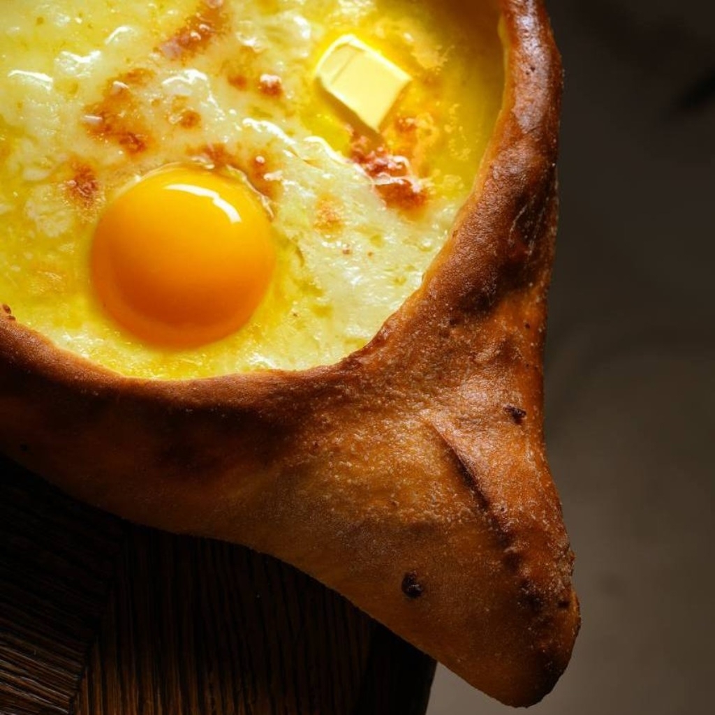 [Д] Аджарский  хачапури-лодочка с яйцом на двоих