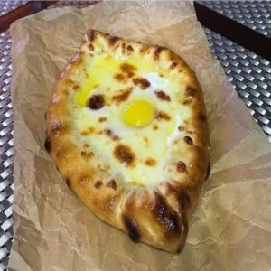 ХАЧАПУРИ ПО-АДЖАРСКИ МАЛЕНЬКАЯ