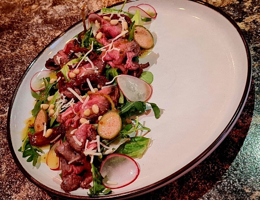 Салат с ростбифом