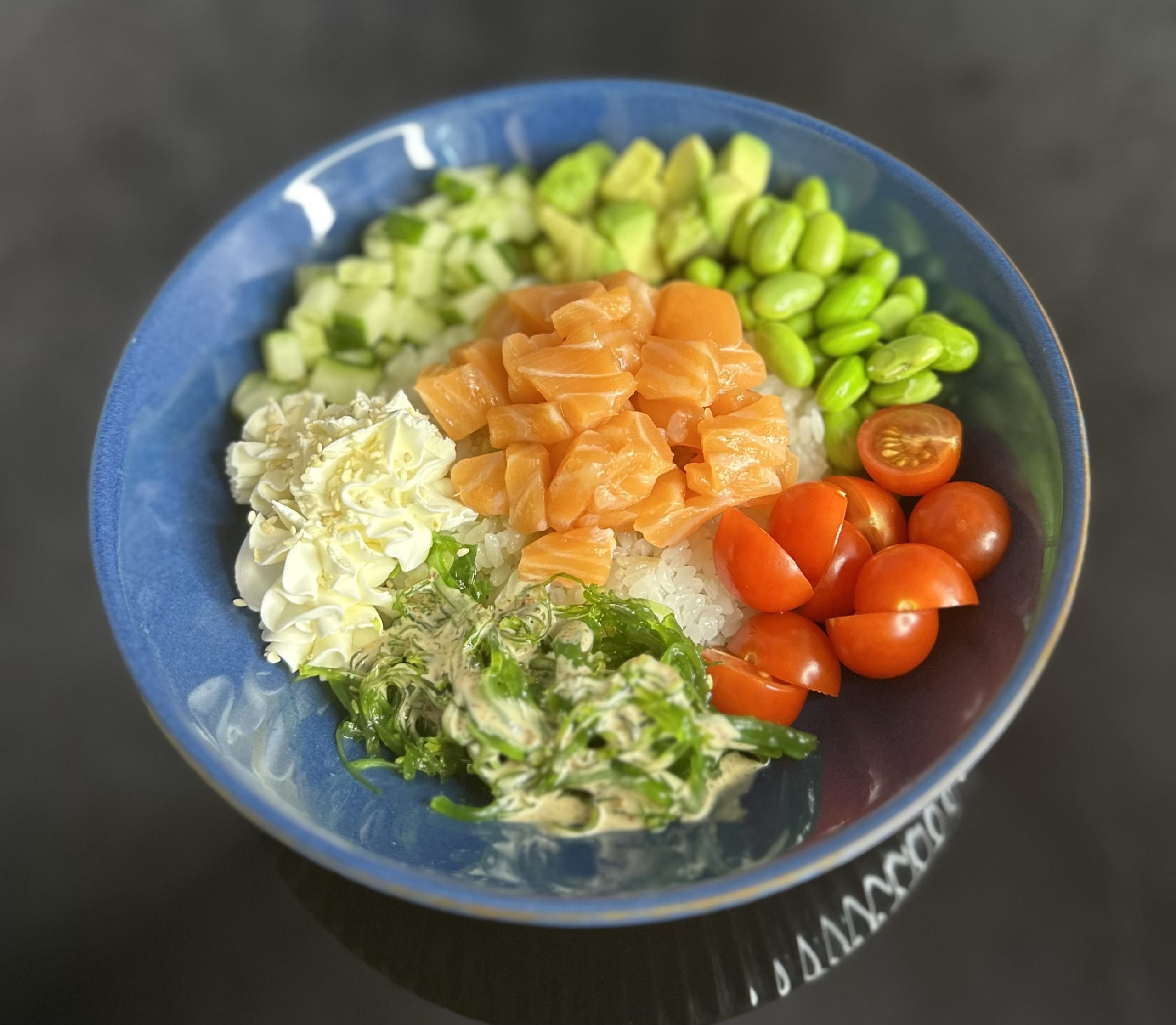 Поке с лососем