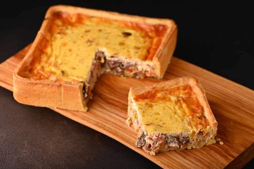 Пирог с говядиной и овощами
