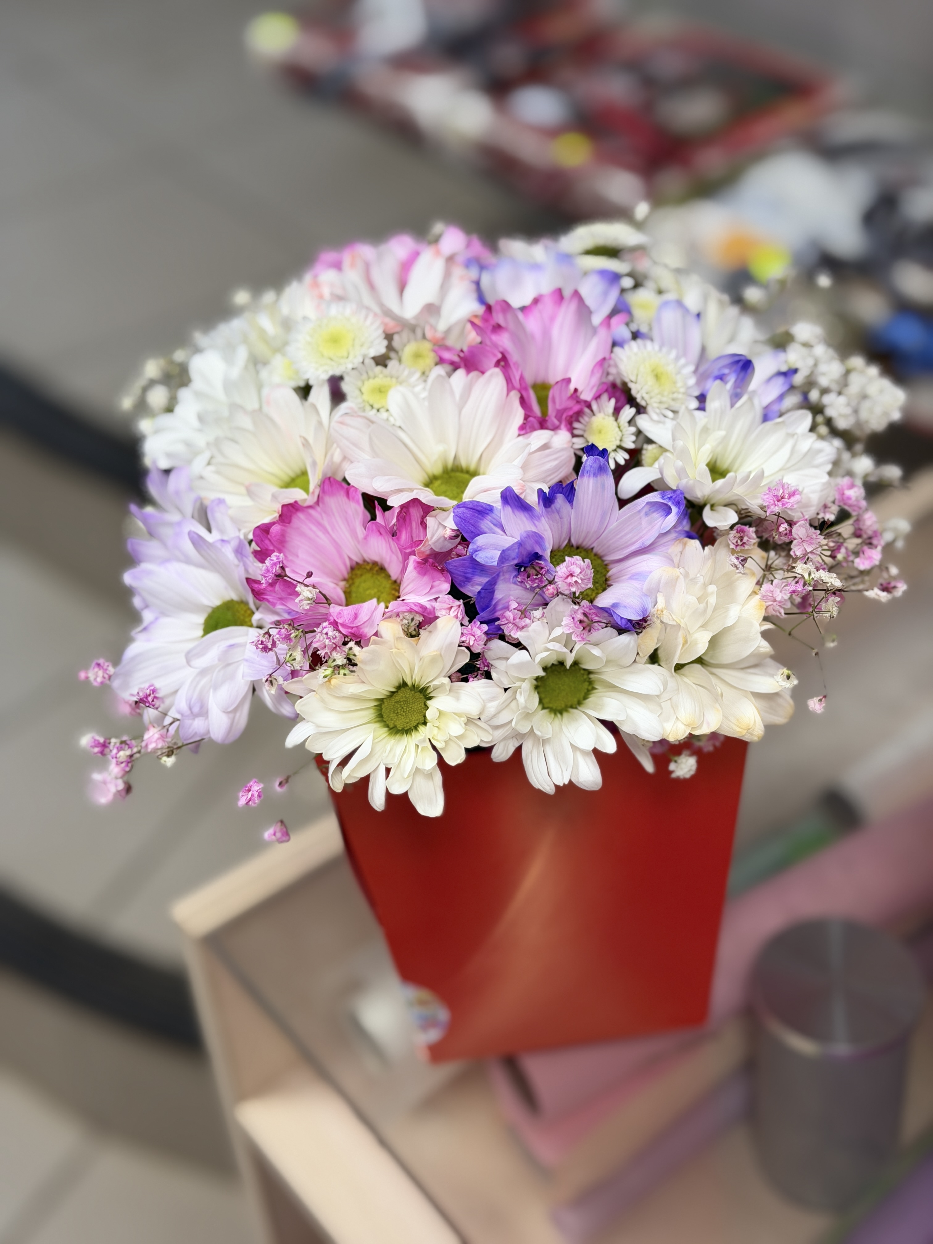 Цветы в коробке 