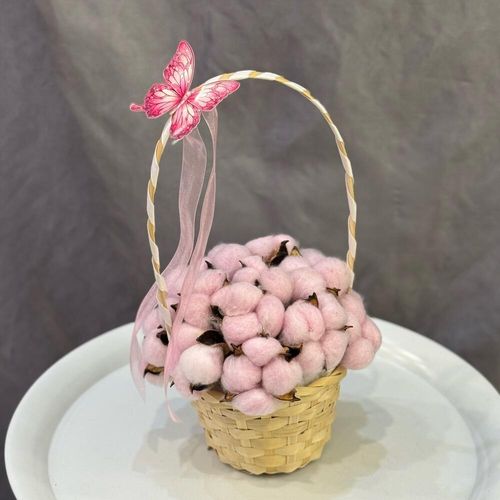 Букет из хлопка в корзинке