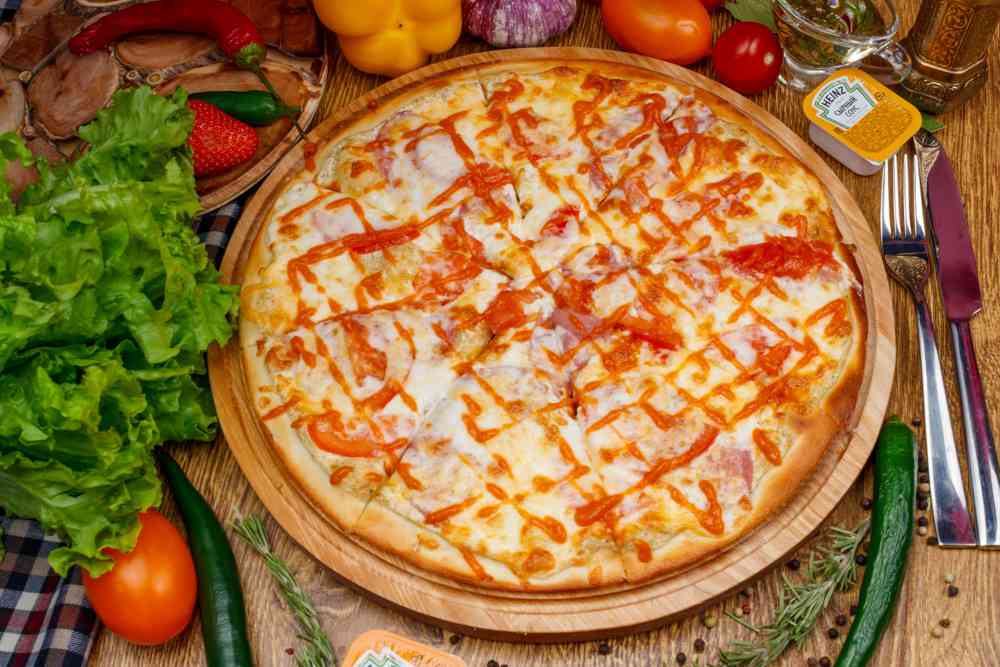 Нежная с ветчиной 30 см. тонк. тесто