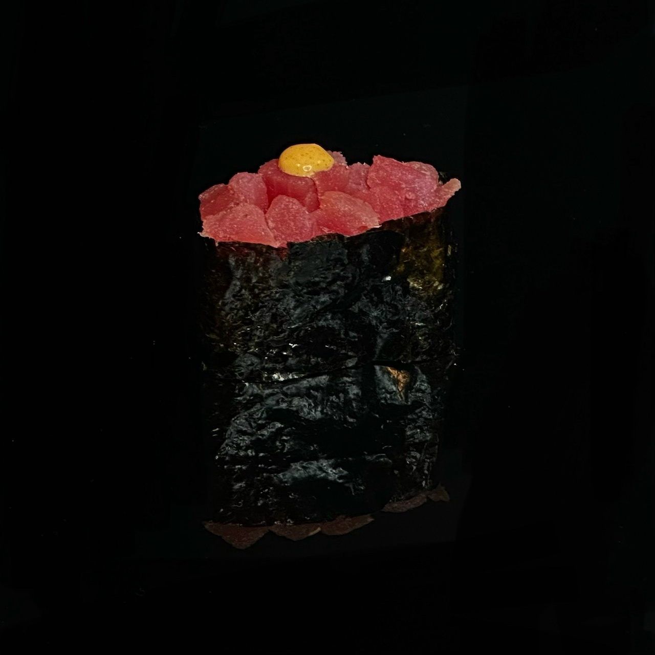 Гункан магуро спайси