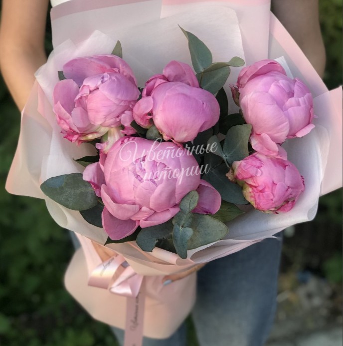 Букет из пионов «Ягодное мороженое»