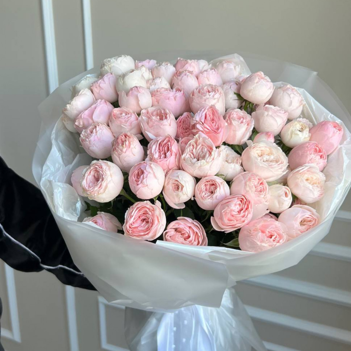 Моно букет из кустовых роз 25 (предзаказ)