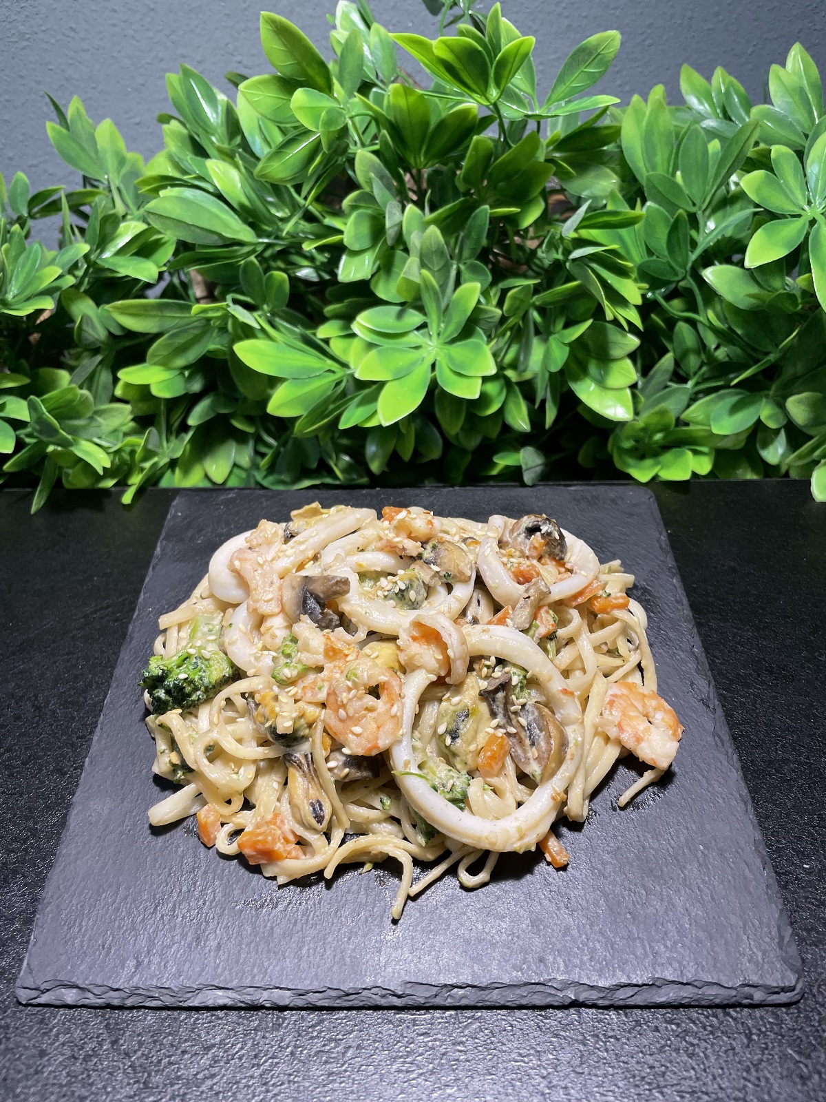 Wok с морепродуктами