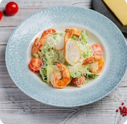 Цезарь с тигровыми креветками