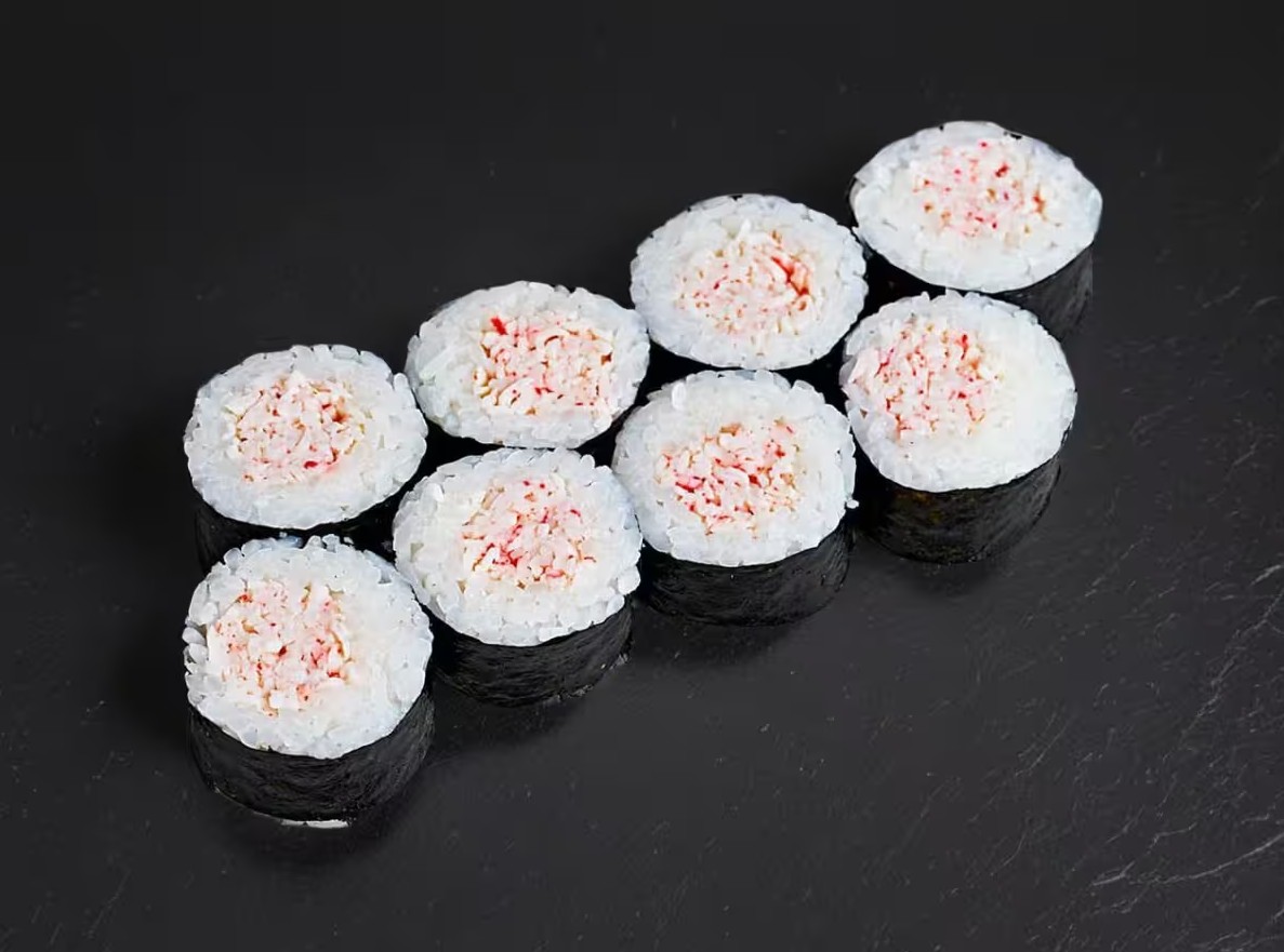 Ролл с камчатским крабом