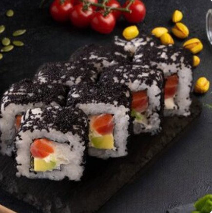 Petr 1 ролл с лососем и сливочным сыром