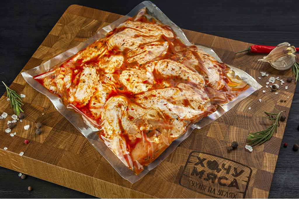 Шашлык маринованный из куриных крылышек